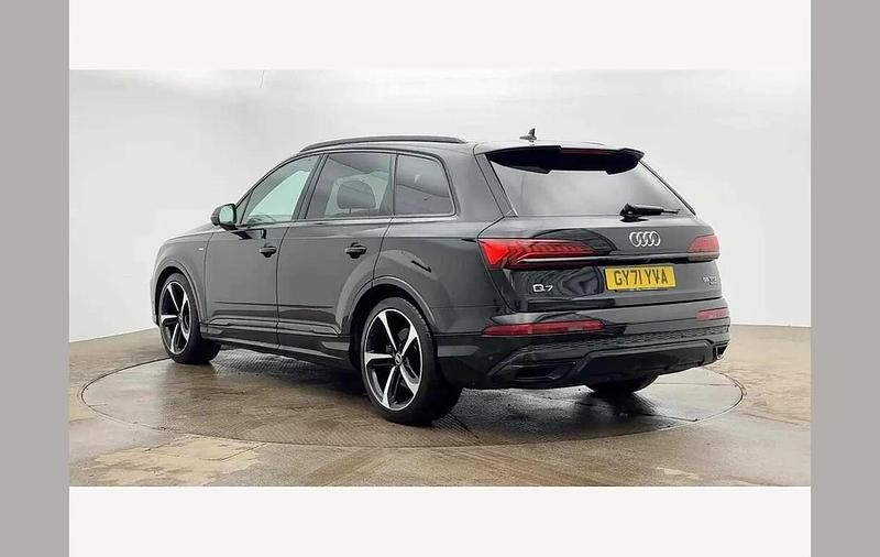 Begagnad Audi Q7 Black Edition 334 HK (245 kW) 2021 Svart SUV