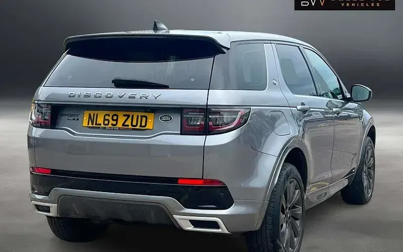 Used Land Rover Discovery 5 R-Dynamic 179 HP (131 kW) 2019 SUV