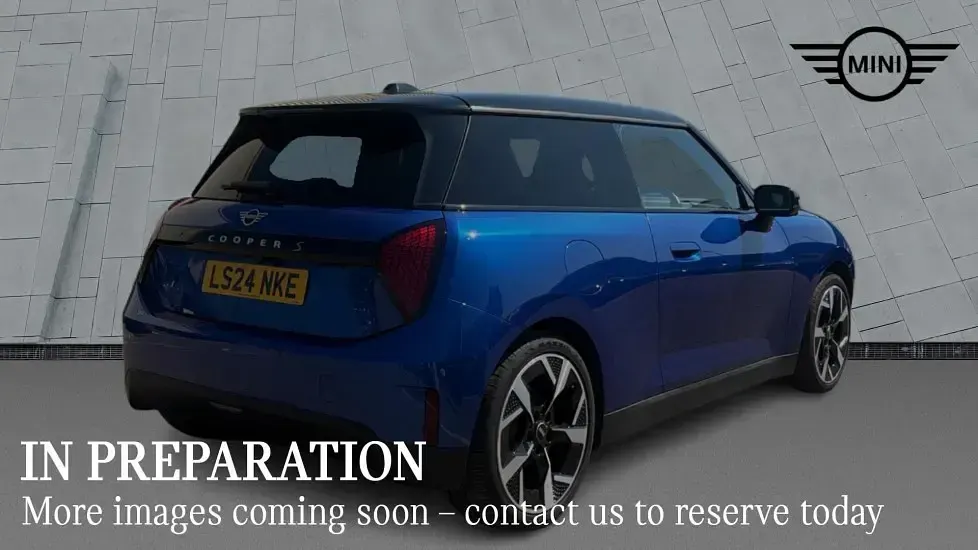 Used Mini Cooper SE Hatch 158 kW (215 HP) 2024 Blue Hatchback