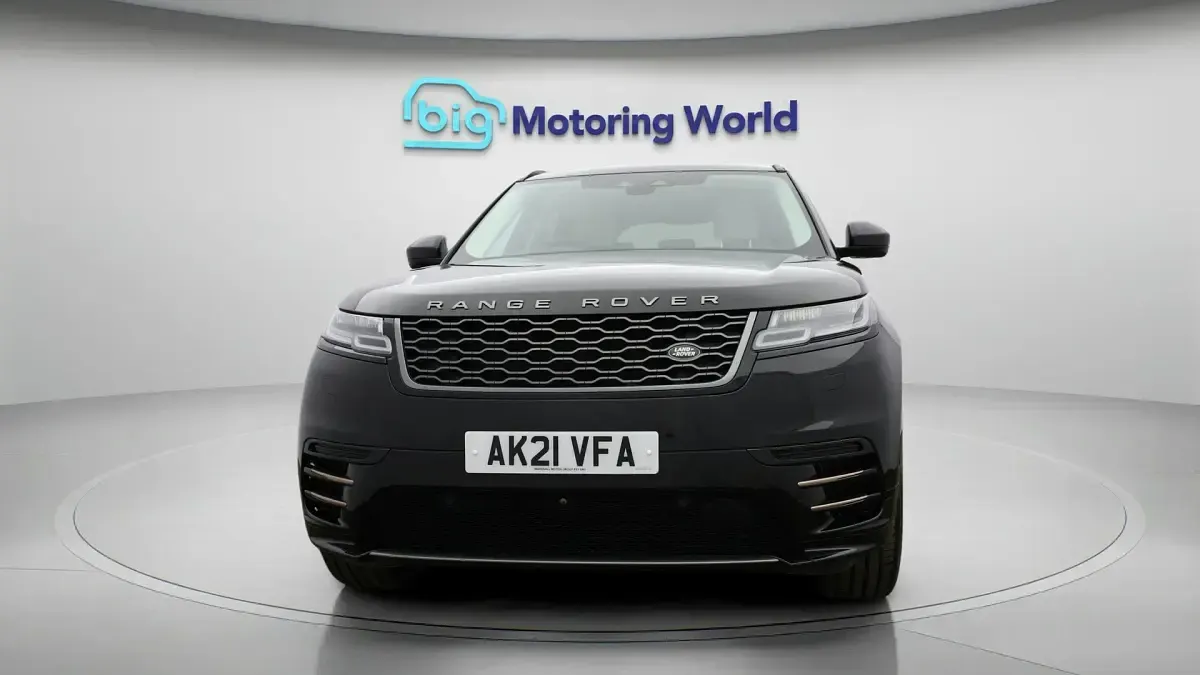 Usado Land Rover Range Rover Velar R-Dynamic 204 HP (150 kW) 2021 Preto SUV