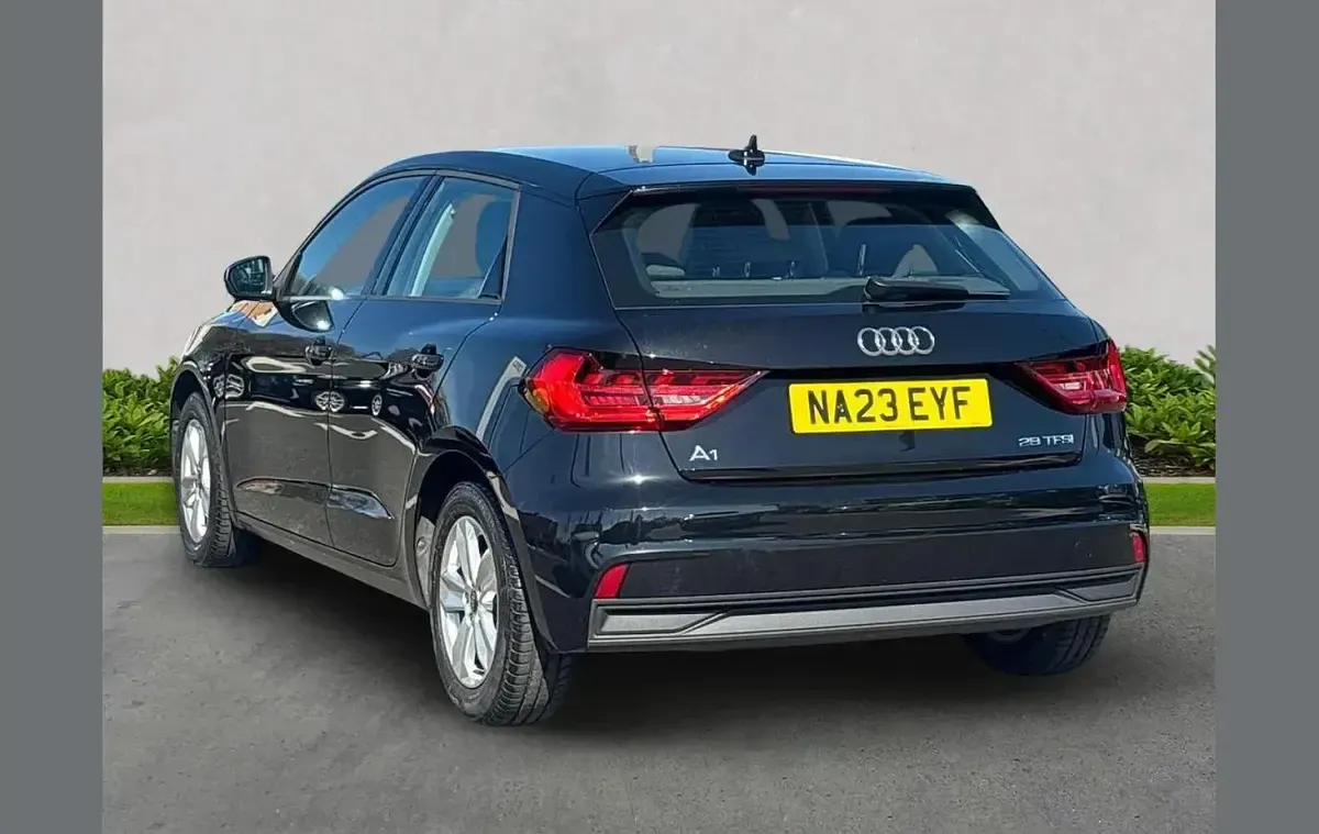 Used Audi A1 Design 94 HP (69 kW) 2023 Black SUV
