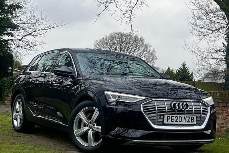 Black Used 2020 Audi e-tron Advanced SUV | £17,995 (Super price) - Image 1/1