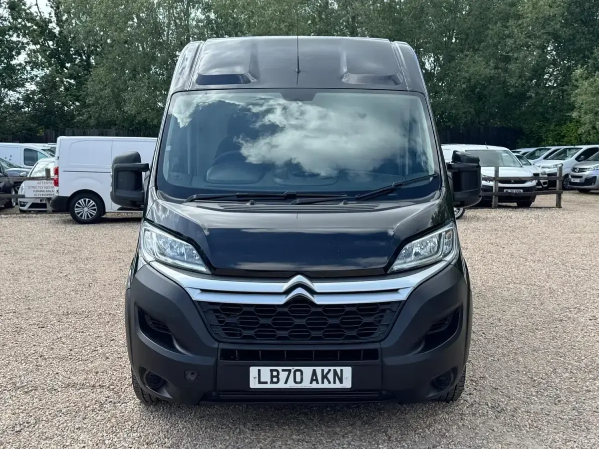 Used Citroën Relay 140 HP (102 kW) 2020 Black Van