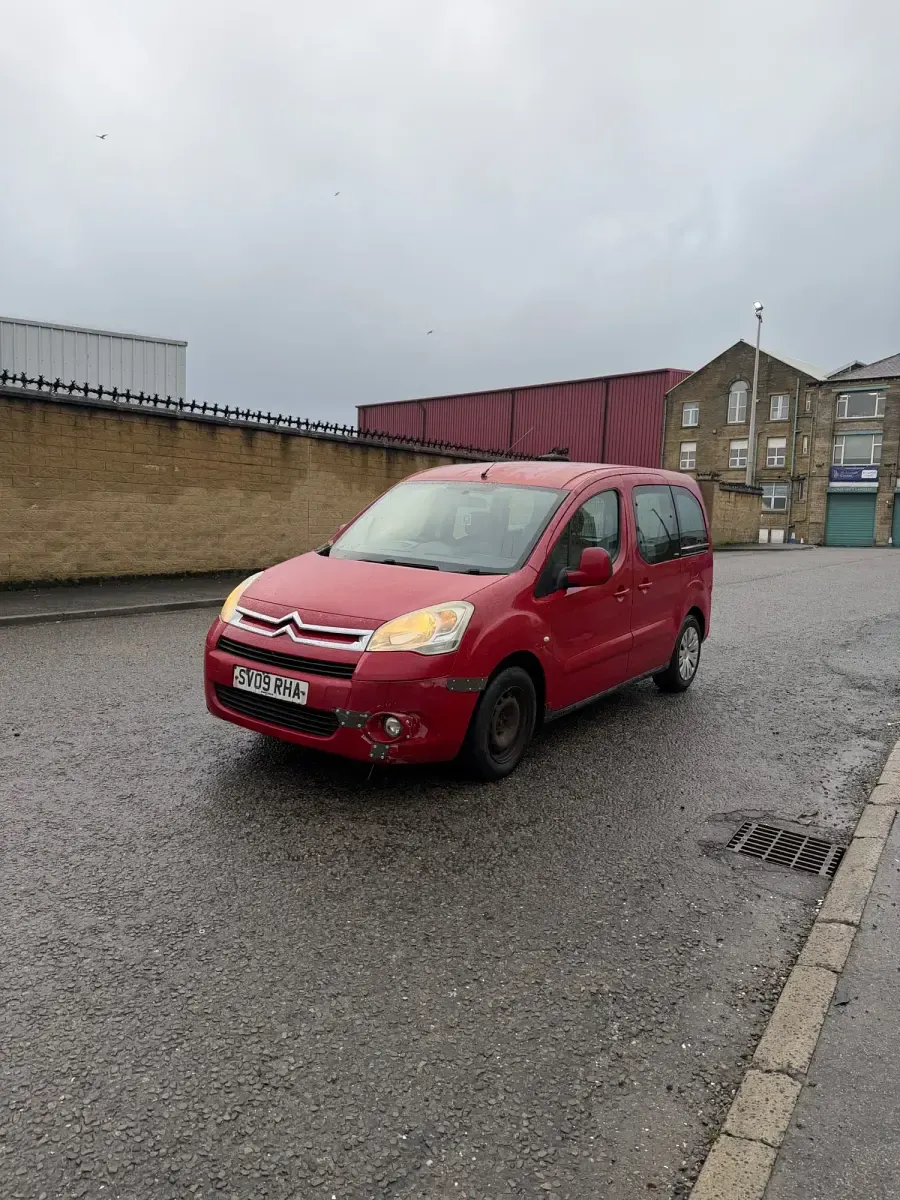 Gebraucht Citroën Berlingo VTR Sport 90 PS (66 kW) 2009 Rot Van / Kleinbus