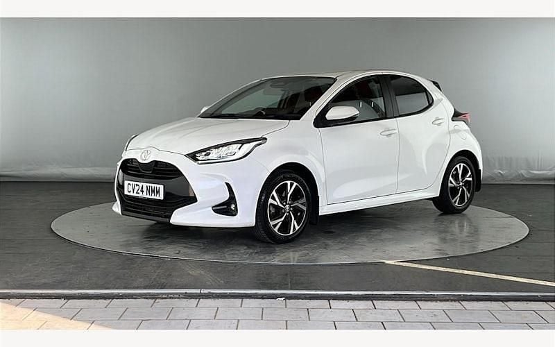 Used Toyota Yaris Hybrid Design 116 HP (85 kW) 2026 Hatchback