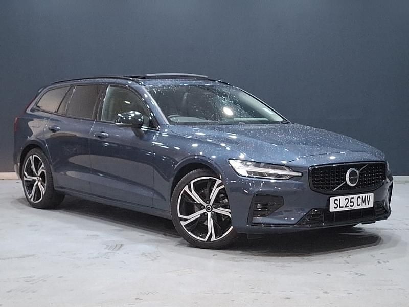 Used Volvo V60 Ultra 197 HP (144 kW) 2025 Blue Estate