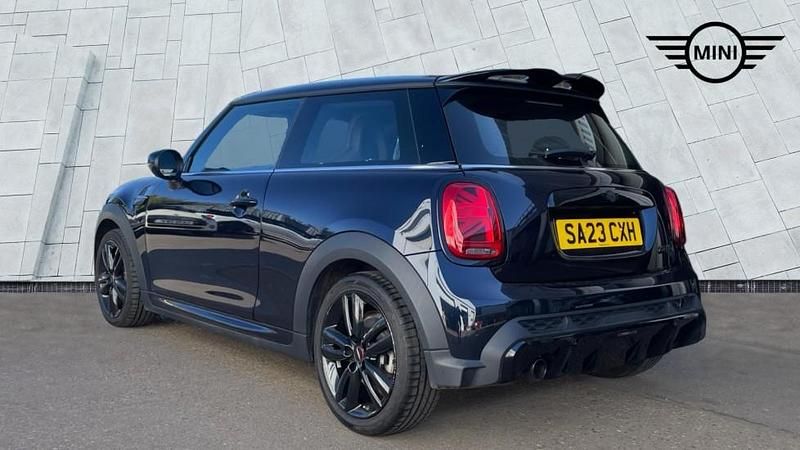 Used Mini Cooper Hatch 134 HP (98 kW) 2023 Black Hatchback