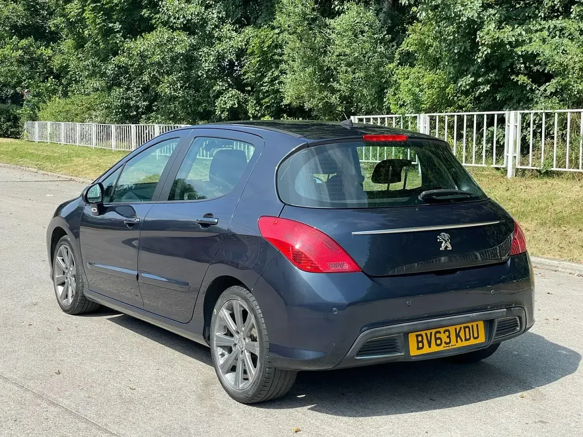 Used Peugeot 308 Active 2013 Blue Hatchback
