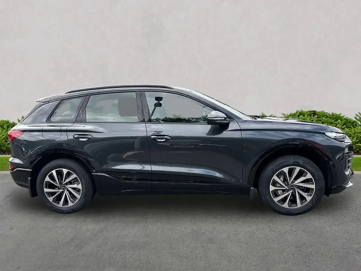 Used Audi Q6 e-tron Sport 284 kW (387 HP) 2025 Grey SUV