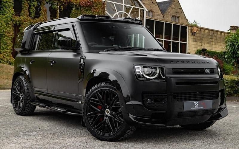 Used 2024 Land Rover Defender SUV | £59,990 (Good price) - Image 1/4