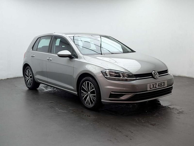 Używany VW Golf VII SE 125 KM (91 kW) 2018 Srebrny Hatchback