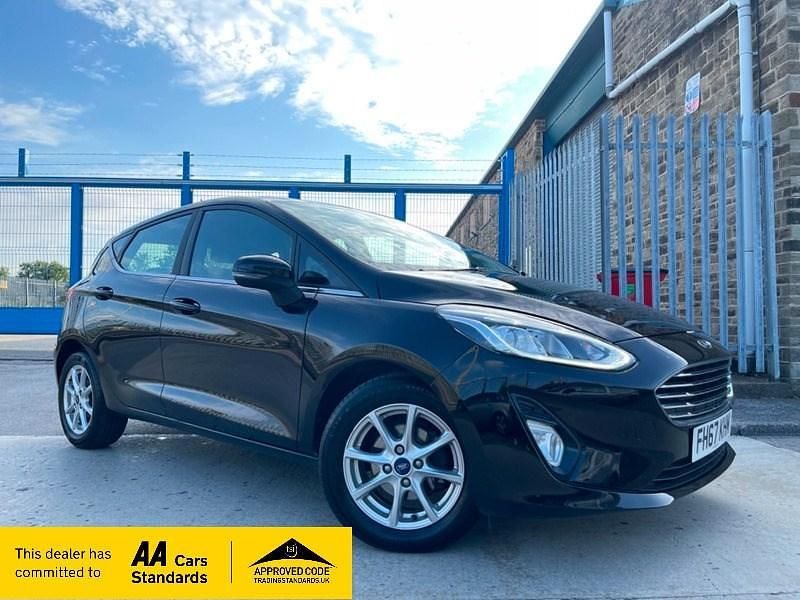 Black Used 2018 Ford Fiesta Zetec Hatchback | £5,799 (Fair price) - Image 1/4