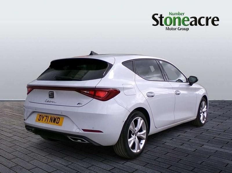Used Seat Leon FR 128 HP (94 kW) 2021 White Hatchback