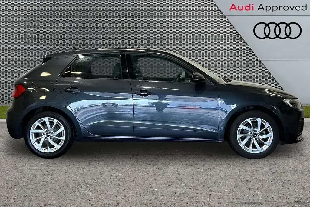 Used Audi A1 Sport 94 HP (69 kW) 2022 Grey SUV