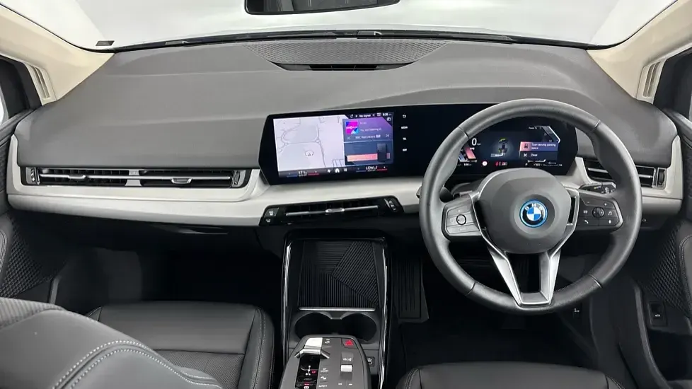 Used BMW 225 Active Tourer Sport Line 242 HP (177 kW) 2025 Blue MPV