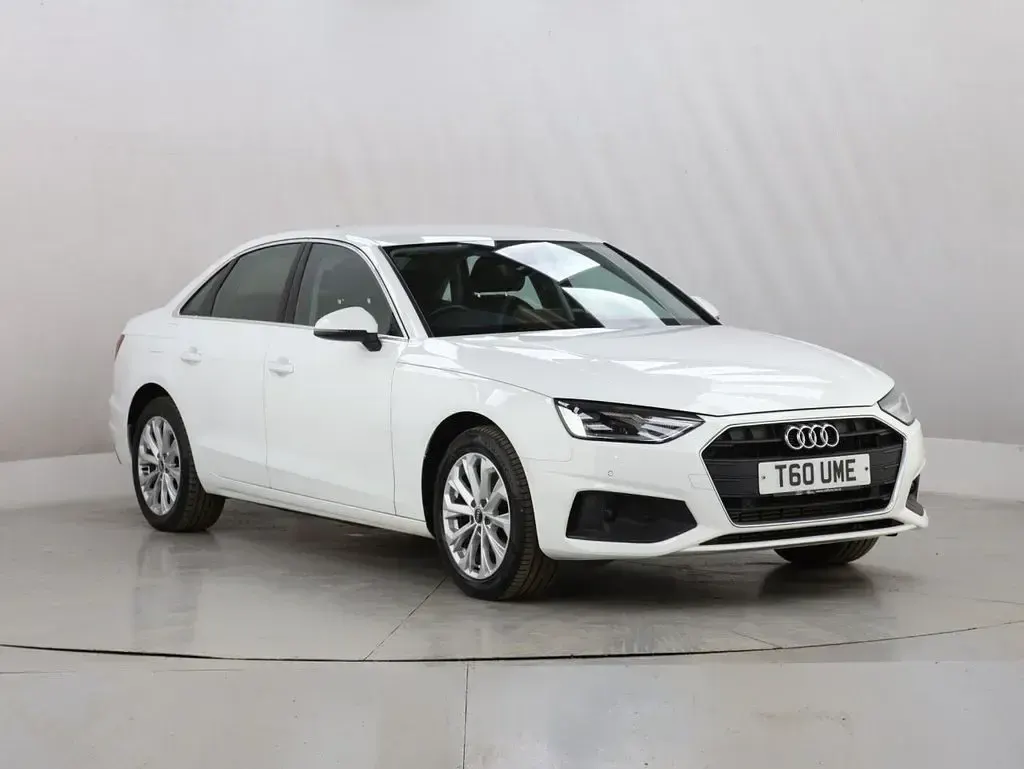 Used Audi A4 Comfort 150 HP (110 kW) 2021 White Sedan