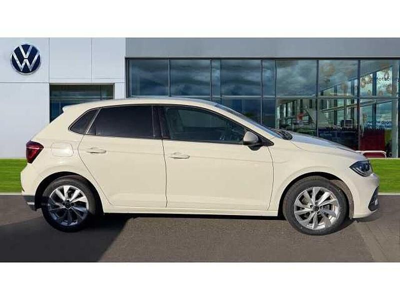 Used VW Polo Style 95 HP (69 kW) 2023 Ascot grey Hatchback