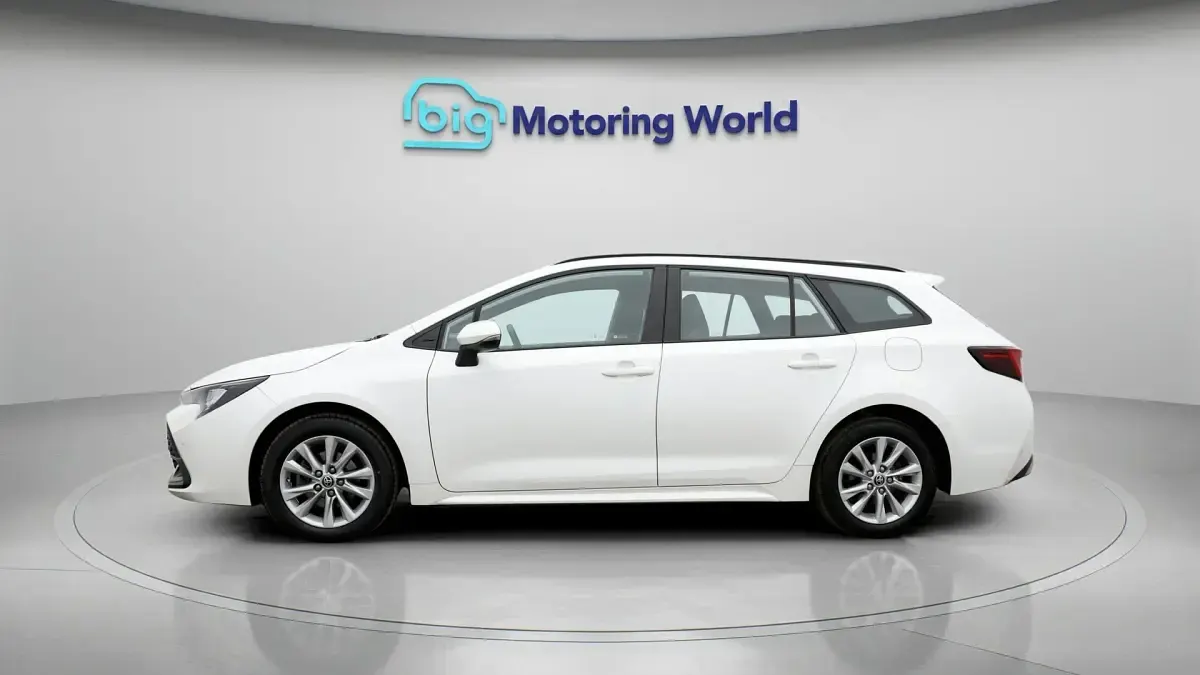 Usado Toyota Corolla 138 HP (101 kW) 2024 Carrinha
