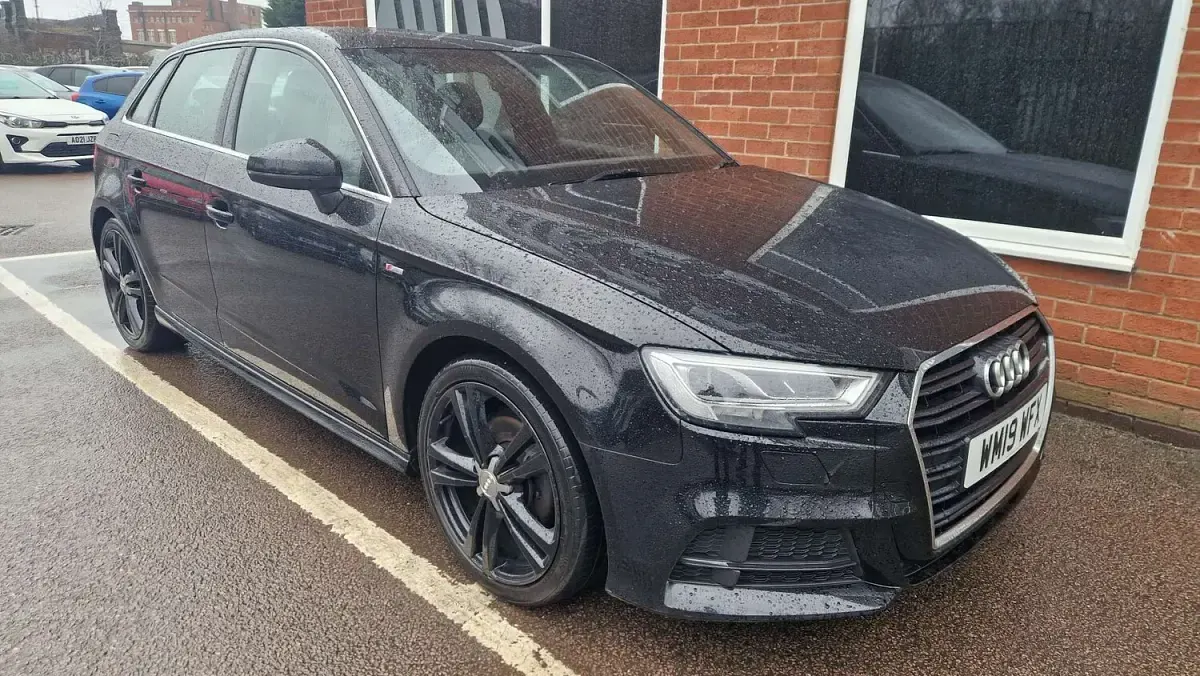 Used Audi A3 Sportback S-Line 116 HP (85 kW) 2019 Black Hatchback