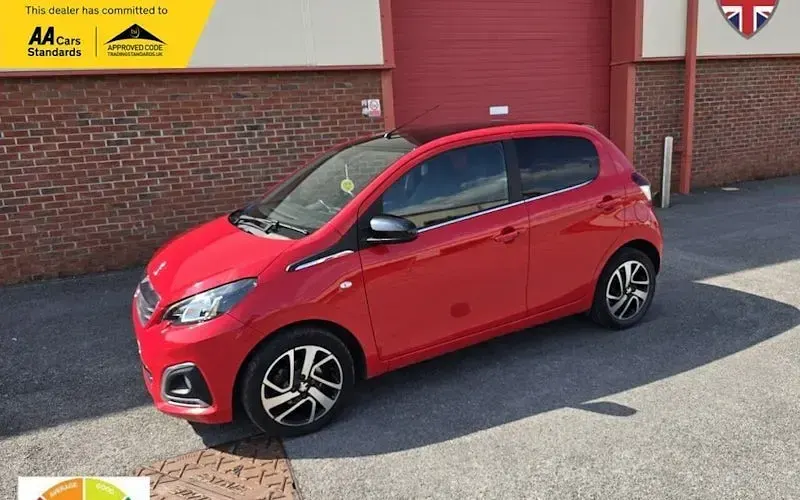 Used Peugeot 108 Allure 72 HP (52 kW) 2021 Hatchback