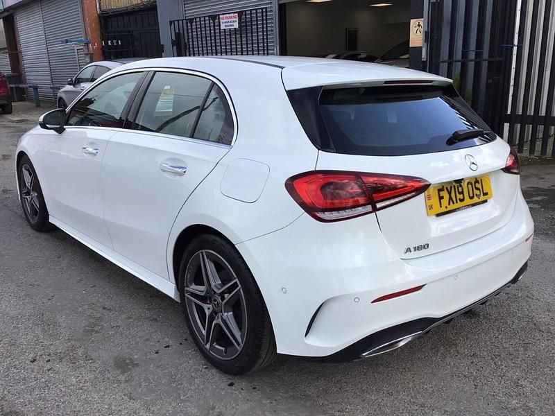 Used Mercedes A180 AMG Line Premium 136 HP (100 kW) 2019 White Hatchback