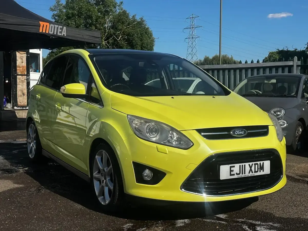 Used Ford C-MAX Titanium 2011 Green MPV