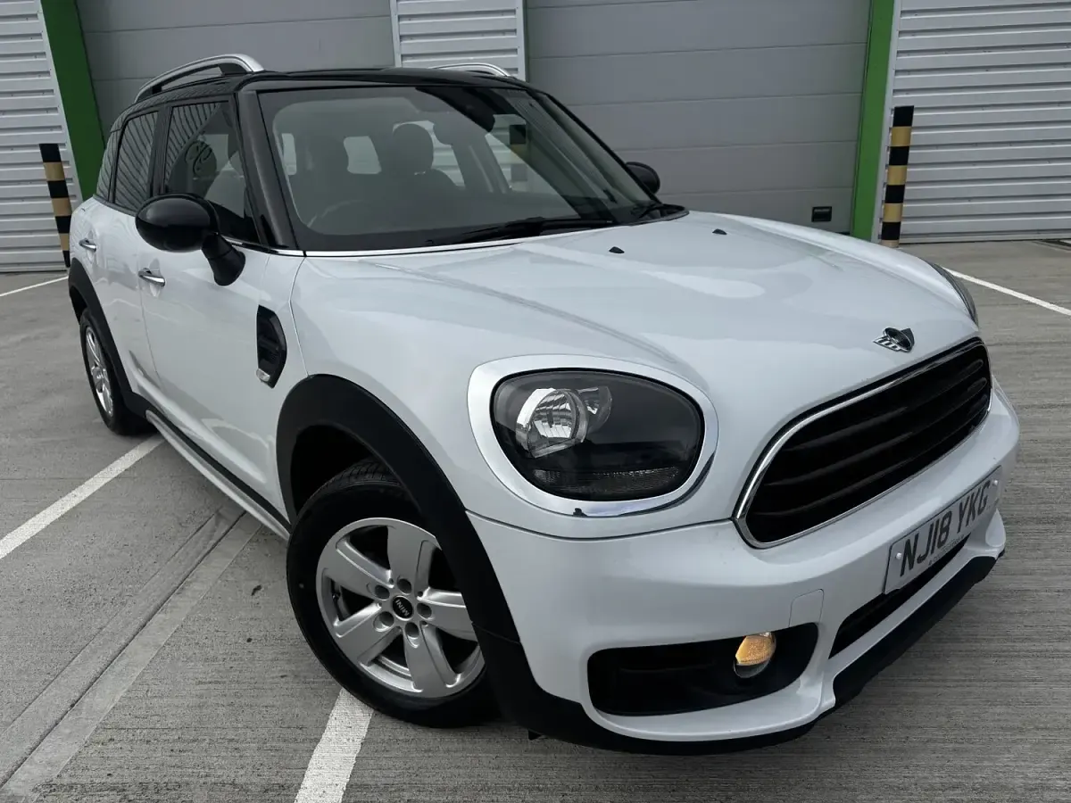 Used Mini Cooper Countryman 2018 White SUV
