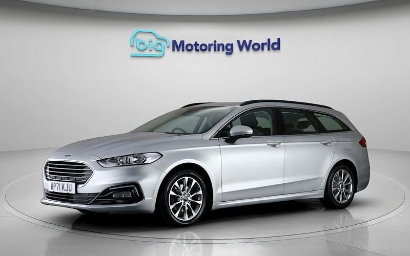Used Ford Mondeo Zetec 188 HP (138 kW) 2021 Silver Estate