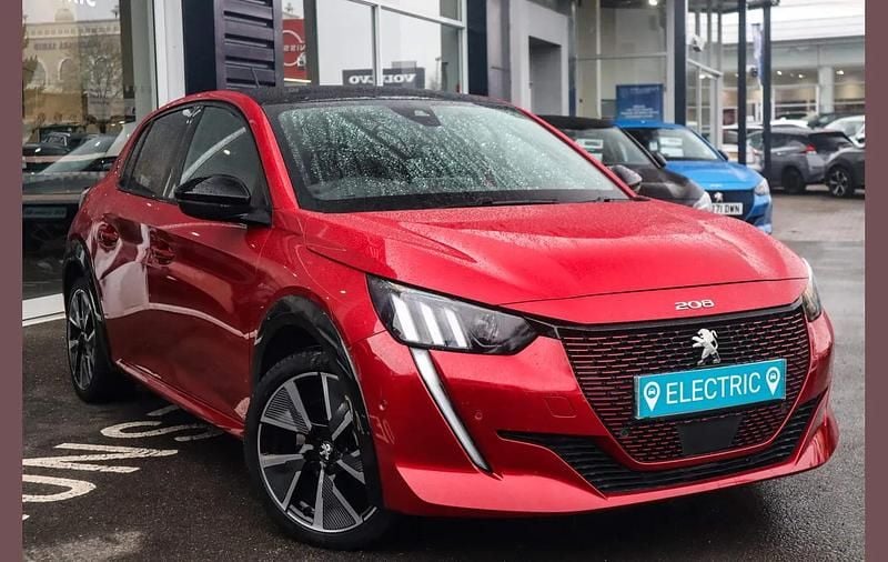 Used Peugeot e-208 Premium 100 kW (136 HP) 2022 Red Hatchback