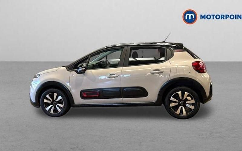 Used Citroën C3 PureTech 83 HP (61 kW) 2022 Beige Hatchback