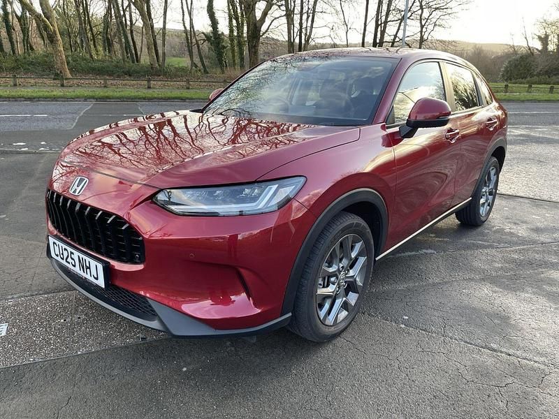 Used Honda ZR-V Elegance 181 HP (133 kW) 2025 Red SUV