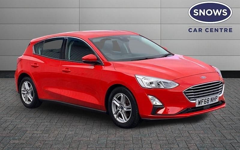 Used 2020 Ford Focus Zetec Hatchback | £9,915 (Super price) - Image 1/4