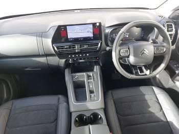 New Citroën C5 131 HP (96 kW) 2025 Black Hatchback