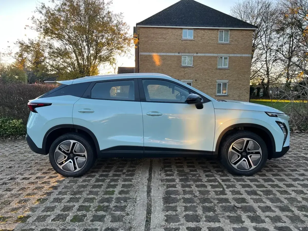 Nowe Omoda E5 11 kW (15 KM) 2025 Zielony SUV