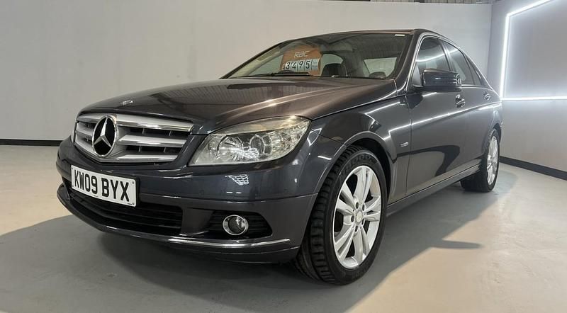 Used Mercedes C180 156 HP (114 kW) 2009 Grey Sedan