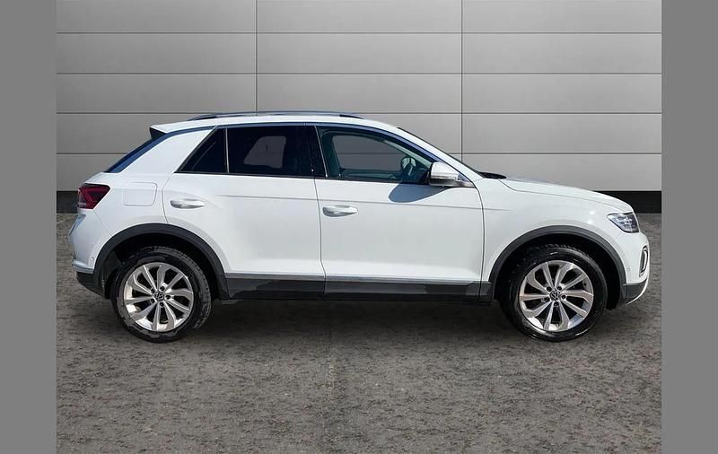 Begagnad VW T-Roc Style 150 HK (110 kW) 2023 Vit SUV
