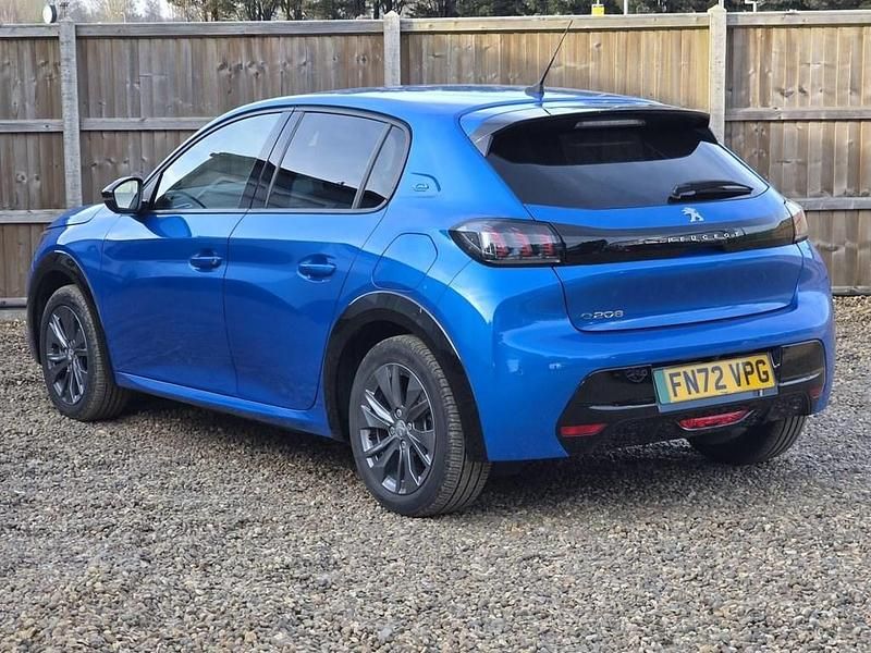 Used Peugeot e-208 Allure Premium 100 kW (136 HP) 2022 Blue Hatchback