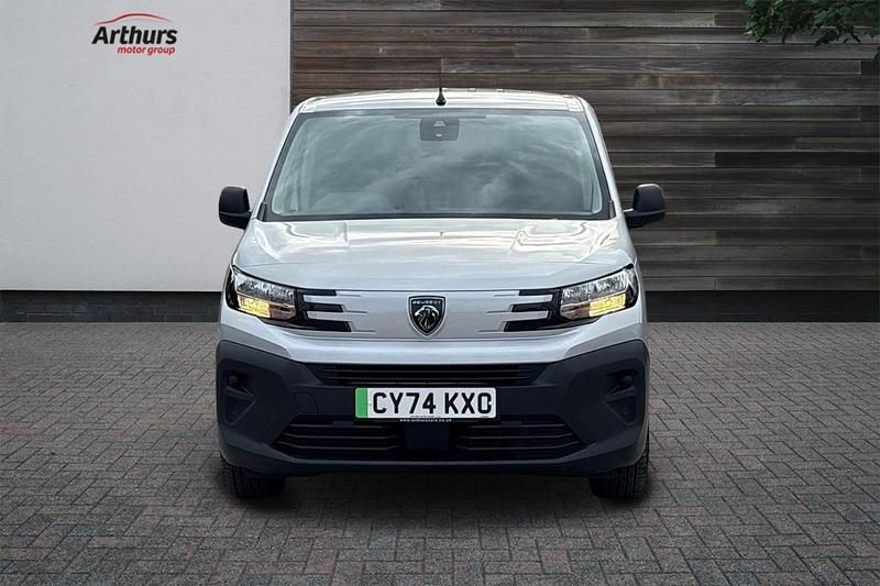 Used Peugeot E-Partner 98 kW (134 HP) 2025 Grey MPV