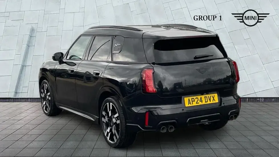 Used Mini John Cooper Works Countryman 300 HP (220 kW) 2024 Black SUV