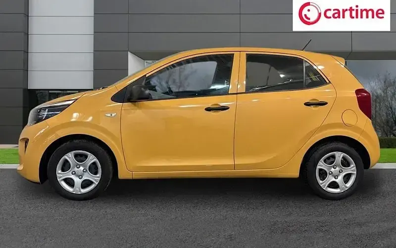 Used Kia Picanto Advance 67 HP (49 kW) 2023 Yellow Hatchback