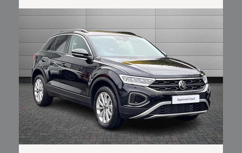 Black New 2025 VW T-Roc Match SUV | £26,450 (Super price) - Image 1/3
