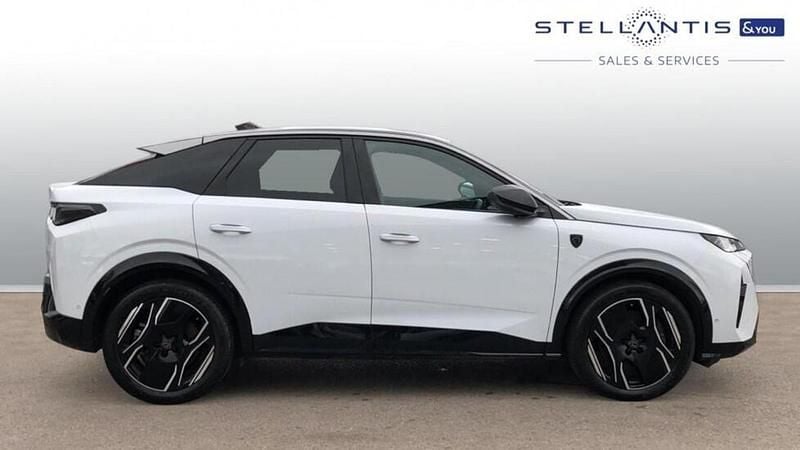 Used Peugeot e-3008 GT 152 kW (207 HP) 2024 White SUV