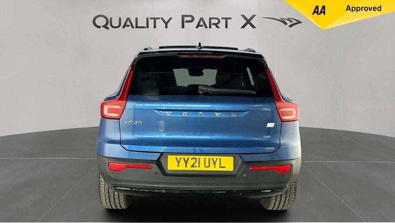 Used Volvo XC40 300 kW (408 HP) 2021 Blue SUV
