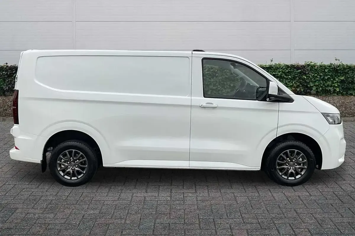 Used VW Transporter Pro 2026 Clear white Van