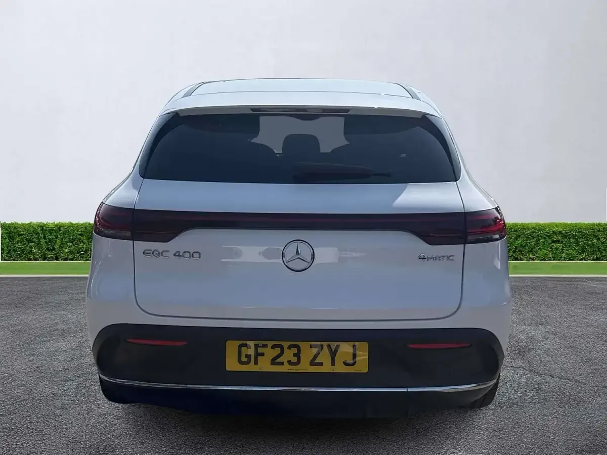 Used Mercedes EQC400 AMG Line Premium Plus 300 kW (408 HP) 2023 White SUV