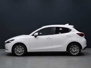 Used Mazda 2 Inclusive 90 HP (66 kW) 2020 White Hatchback