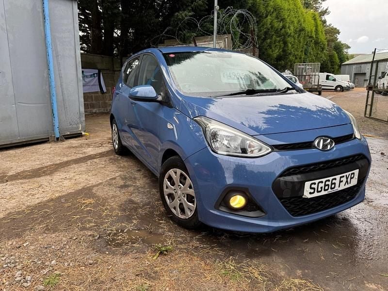 Blue Used 2016 Hyundai i10 SE Hatchback | £4,395 (Fair price) - Image 1/4