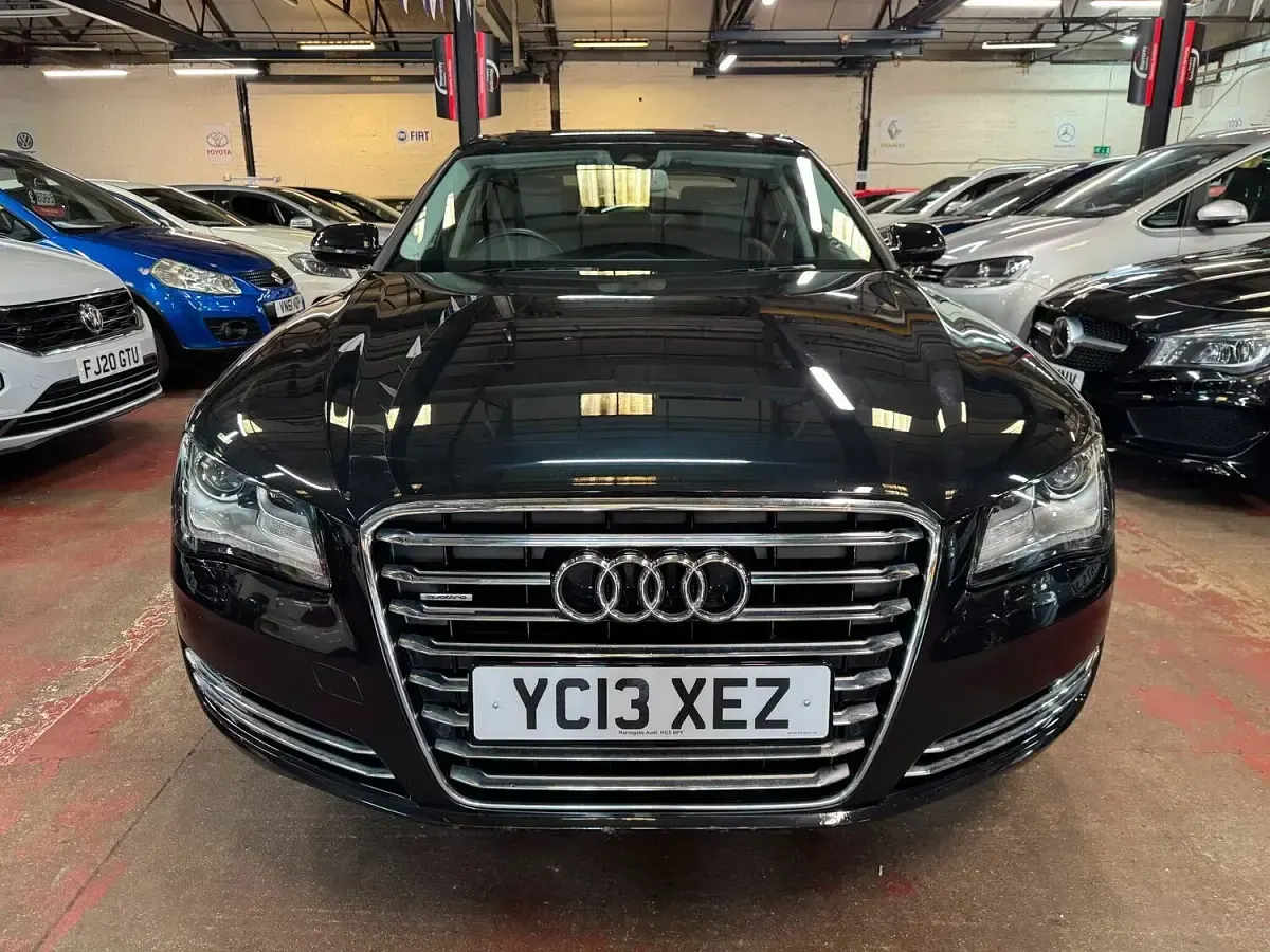 Used Audi A8 Advanced 246 HP (180 kW) 2013 Black Sedan