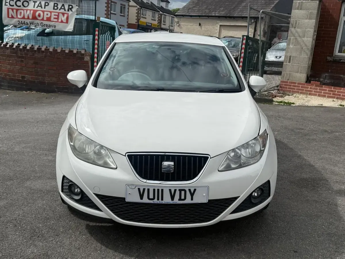 Used Seat Ibiza 85 HP (62 kW) 2011 White Hatchback