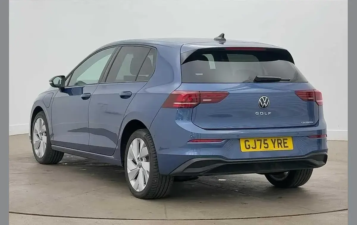 Used VW Golf VIII Match 204 HP (150 kW) 2025 Blue Hatchback